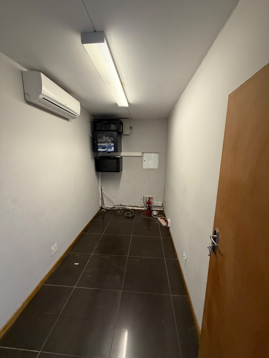To Let Commercial Property for Rent in Brackenfell Industrial Western Cape
